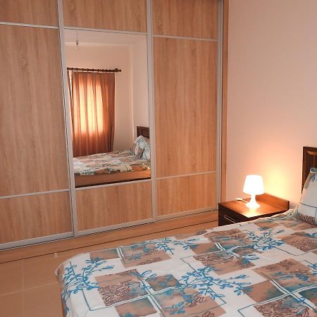 Aylin Apartment 파마구스타 외부 사진