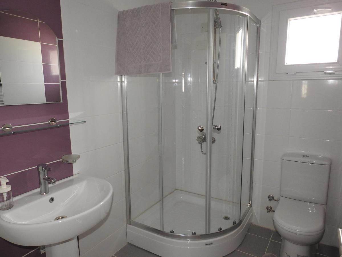 Aylin Apartment 파마구스타 외부 사진